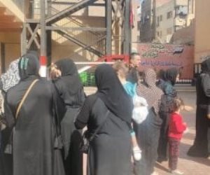 سيدات الجمالية يقدمن عرسا انتخابيا فى ثانى أيام انتخابات مجلس النواب