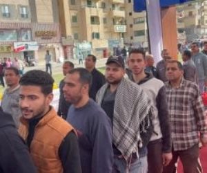 ضبط شخص فى طنطا يوزع كوبونات سلع غذائية وكروت دعائية لمرشح على الناخبين 