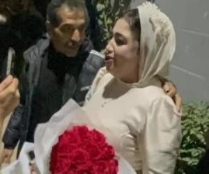 حدث بالإسماعيلية .. عروس تترك حفل خطبتها حاملة بوكيه الورد للتصويت في الانتخابات 