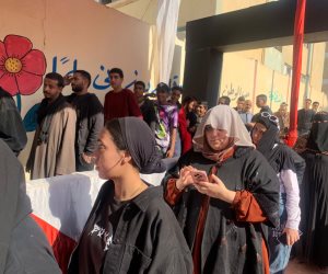 توافد كبير من الناخبين على مدرسة التونسي الابتدائية بالقاهرة للتصويت في انتخابات مجلس النواب