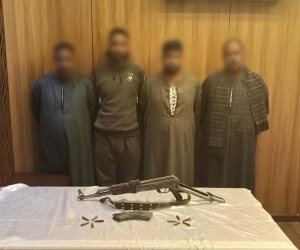 القبض على 4 أطلقوا أعيرة نارية بالهواء وتشاجروا مع عامل بموقع تحت الإنشاء فى الجيزة