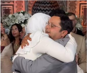 محمد هنيدي.. "أبو العروسة" المحتفظ بروح الشباب