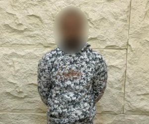 أمن المنيا يضبط مزارع تعدى على عامل بسلاح نارى لخلافات عائلية بينهما 