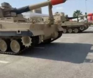 الهاوتزر 155 مم.. مدفع ضخم يظهر فى أرض معرض إيديكس 2025