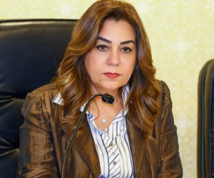 وزيرة التنمية المحلية تتلقي تقريراً من  قطاع الإدارة الاستراتيجية حول جهود التصدي للبناء المخالف في المحافظات 