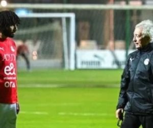 أكرم توفيق والننى أساسيان.. تشكيل منتخب مصر أمام الكويت 