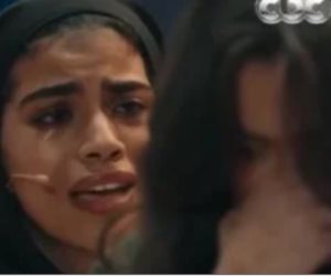 متسابقة بكاستنج تبكى من الاندماج فى المشهد واللجنة تصفق لها