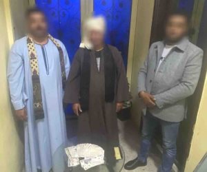 بعد بلاغ من وكيل مرشح.. أمن سوهاج يضبط 3 يوجهون الناخبين للتصويت لصالح مرشحان بمقر انتخابى 