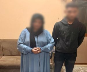 ضبط سيدة ونجلها فى نقادة بقنا يجمعان بطاقات الناخبين ويوزعان دعاية إنتخابية لمرشح