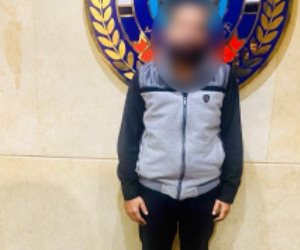 ضبط أحد الأشخاص لاستخدامه تطبيقاً هاتفياً للترويج لممارسة أعمال الفجور بالجيزة
