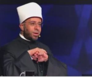 دولة التلاوة.. أسامة الأزهرى يشيد بالمتسابق محمد القلاجى بكلمات من ذهب