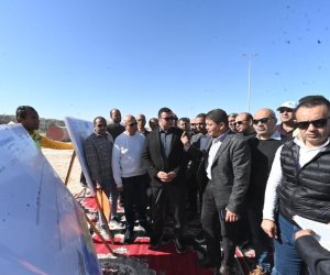 وزير الإسكان يتفقد مشروعي M8 by the lake و"بوغاز" توصيل المياه لبحيرة نيو مارينا
