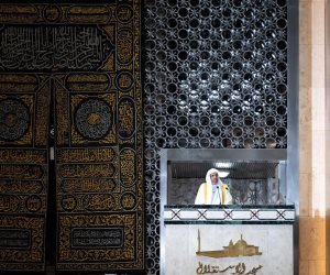 أكبر جوامع جنوب شرق آسيا:  د.العيسى يُلقي خطبةَ الجمعة ويؤمُّ المصلين في جامع الاستقلال بالعاصمة الإندونيسية "جاكرتا"