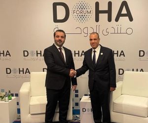 وزير الخارجية يلتقي نظيره السوري بمنتدى الدوحة ويؤكد على رفض أي محاولات للمساس بأمن سوريا