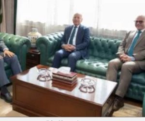 وزير الإنتاج الحربي يستقبل محافظي القاهرة والقليوبية لبحث تعزيز التعاون المشترك