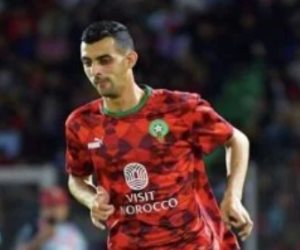 الأهلي يكثف مفاوضاته مع الرجاء المغربي لضم يوسف بلعمري  
