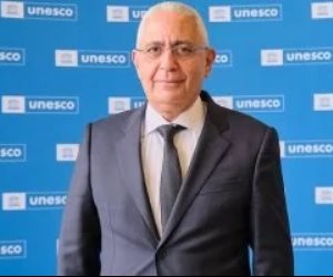 سفارة مصر لدى باريس تكشف تطورات غرق مكتبة الآثار المصرية فى اللوفر .. اعرف التفاصيل 