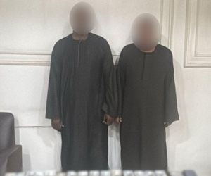 ضبط شخصين بحوزتهما بطاقات مواطنين وأموال للتأثير على الناخبين في الأقصر