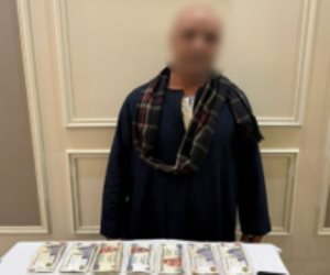 القبض على شخص يوزع أموال ودعاية لمرشح أمام اللجان الانتخابية بدائرة أبوقرقاص فى المنيا