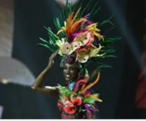   منظمة ملكة جمال الكون: سقوط ملكة جمال جامايكا وإصابتها بنزيف بالمخ