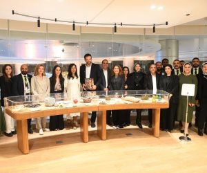 مستشفى الناس يفتتح قاعة "تاريخ الطب المصري" من تنسيق "دار راوي للنشر" كأول معرض ثقافي دائم بمؤسسة طبية