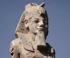 «يورونيوز» تبرز جهود مصر لجذب السياح بعد اكتمال ترميم تمثالي ممنون بالأقصر