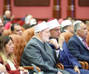 وكيل الأزهر والمفتي ورئيسة القومي للإعاقة يفتتحون معرض أعمال فنية