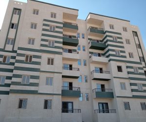 وزير الإسكان يتابع موقف مشروعات وحدات مبادرة "سكن لكل المصريين" بعددٍ من المدن الجديدة