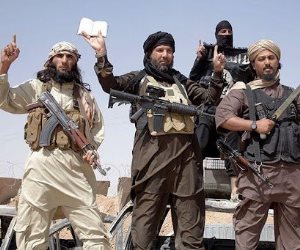 صحيفة أمريكية: الضربات الأمريكية تبرز تعقيدات مواجهة داعش في سوريا