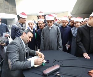 الأزهر يشارك في احتفالية اليوم العالمي للغة العربية بجناح وورش للخط العربي وجولة لطلابه بمتحف الحضارة