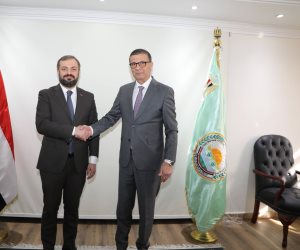 وزير الزراعة يبحث مع وزير الاقتصاد الأرميني آفاق التعاون الزراعي المشترك وزيادة فرص الاستثمار