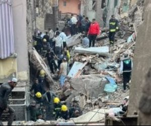 محافظ الجيزة يأمر بإخلاء العقارات المجاورة لمنزل إمبابة المنهار