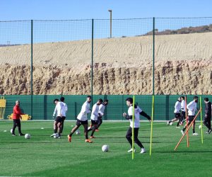 منتخب الفراعنة يبدأ تدريباته لمواجهة جنوب أفريقيا.. صور