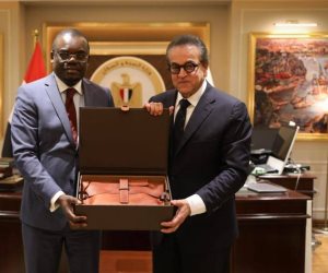 وزير الصحة يناقش مع مدير «Africa CDC» سبل التعاون المشترك