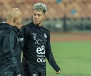 مصطفى محمد بديلا لإمام عاشور أمام زيمبابوى بعد 33 دقيقة