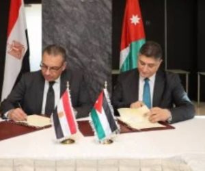 مصر والأردن يوقعان محضرا مشتركا لتسهيل حركة الشاحنات ودعم التجارة