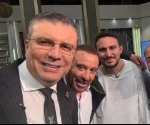 فى حفل رأس السنة .. السقا ونجله ويسرا والتونى والليثى وسامح حسين ضيوف قناة الحياة 