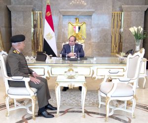 الرئيس السيسى يستقبل القائد العام للقوات المسلحة وزير الدفاع والإنتاج الحربي