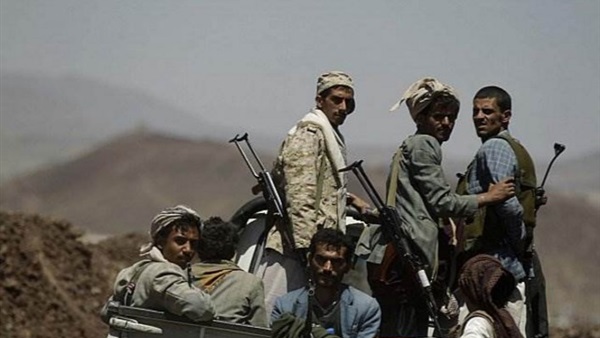 مقتل 4 جنود ومدني في قصف المليشيات الحوثية لتعز جنوبي اليمن