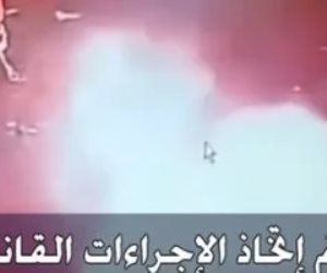 تم القبض علي المتهم .. شاهد لحظة إشعال مواطن النار في توك توك بسوهاج