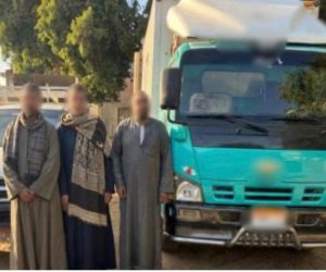 ضبط قائد سيارة نصف نقل لتوزيع مواد غذائية لحث المواطنين على التصويت بالمنيا