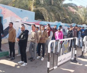 حضور لافت للشباب.. توافد الناخبين بالوادي الجديد للتصويت في جولة الإعادة لانتخابات مجلس النواب