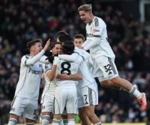 ليفربول يتعثر مجددًا.. فولهام ينتزع تعادلًا قاتلًا 2-2 في البريميرليج