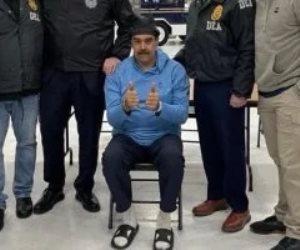 السلطات الأمريكية تنقل مادورو من مقر احتجازه إلى المحكمة فى نيويورك