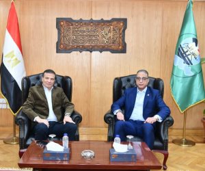 محافظ الفيوم يستقبل وزير الزراعة في مستهل زيارته للمحافظة لتفقد عدد من المشروعات الإنتاجية والخدمية بالقطاع الزراعي