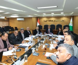 محافظ الجيزة يترأس اجتماع اللجنة العليا للإعلانات لبحث تنظيم المنظومة وتعظيم الموارد