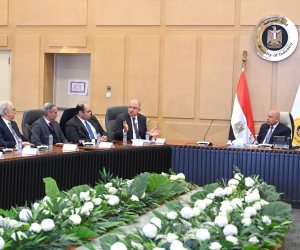 وزير الصناعة والنقل يبحث سبل تعميق الصناعات الهندسية وزيادة المكون المحلي من مستلزمات الإنتاج