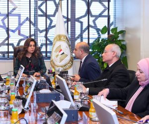 وزارتا التنمية المحلية والبيئة تبحثان مستجدات إعداد خطة الاستجابة المتدرجة لإدارة نوبات تلوث الهواء الحادة