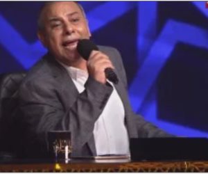 دولة التلاوة.. طه عبد الوهاب يشارك المتسابقين فى ابتهال للصلاة على الحبيب