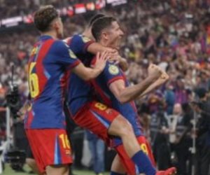 كلاسيكو ناري.. برشلونة يخطف السوبر الإسباني من ريال مدريد.. فيديو